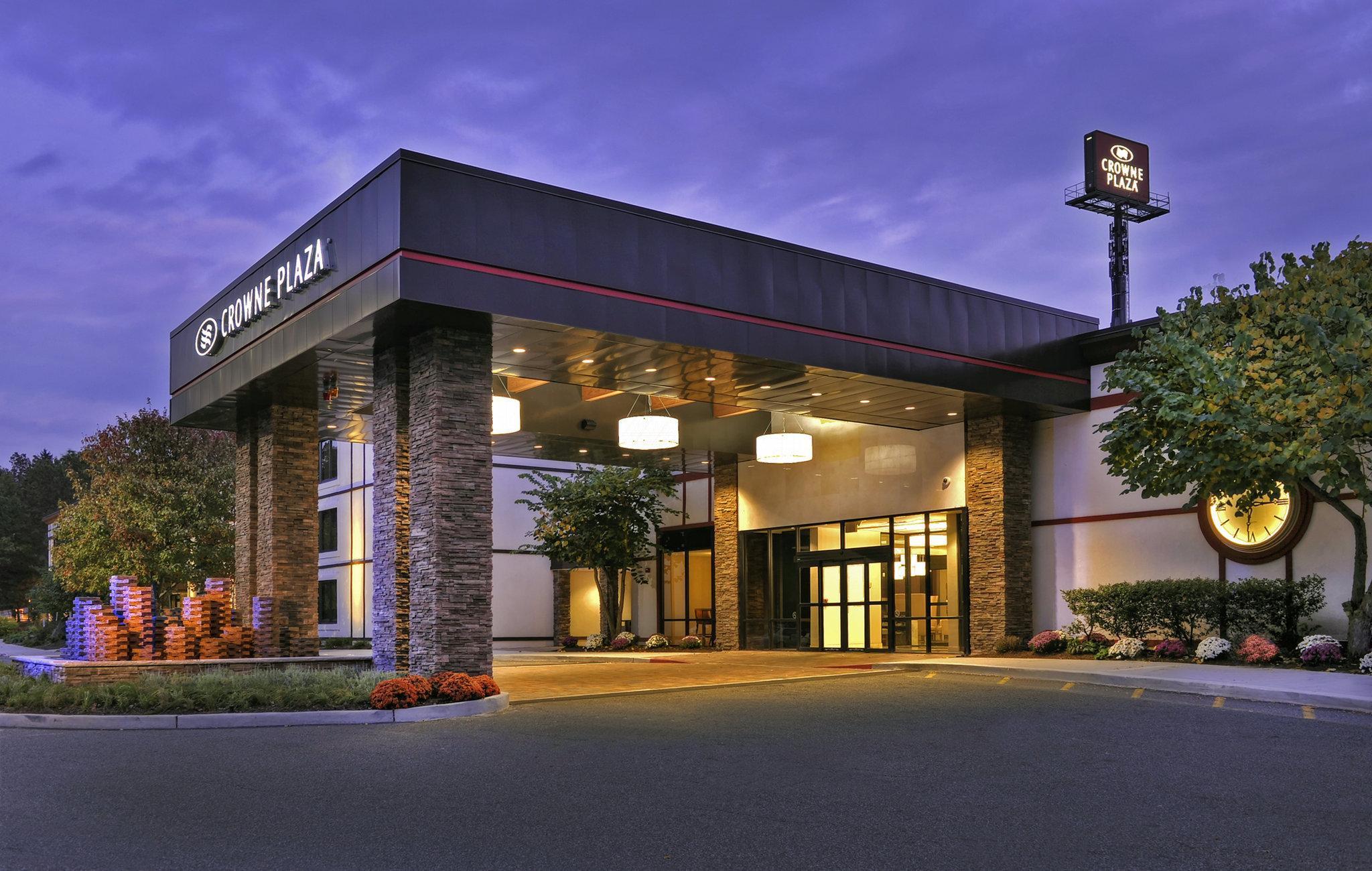 Crowne Plaza Suffern-Mahwah, An Ihg Hotel Exterior foto