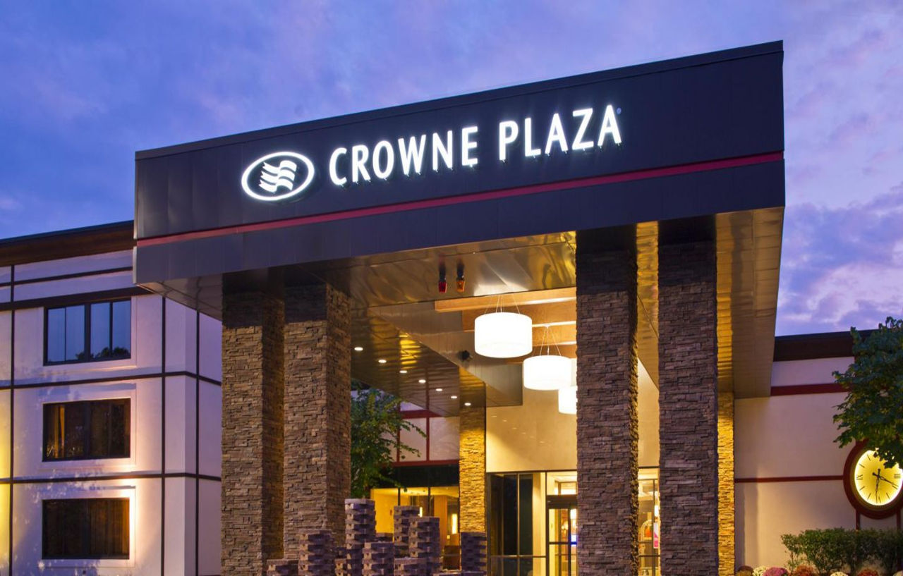 Crowne Plaza Suffern-Mahwah, An Ihg Hotel Exterior foto